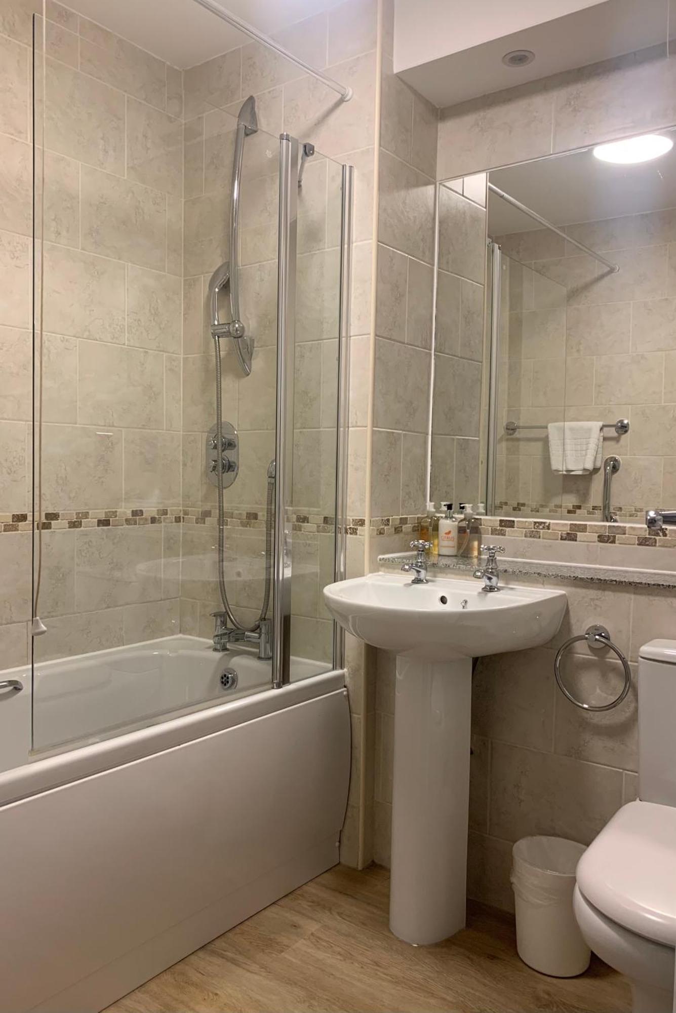Apart-hotel Marlyn - Of *